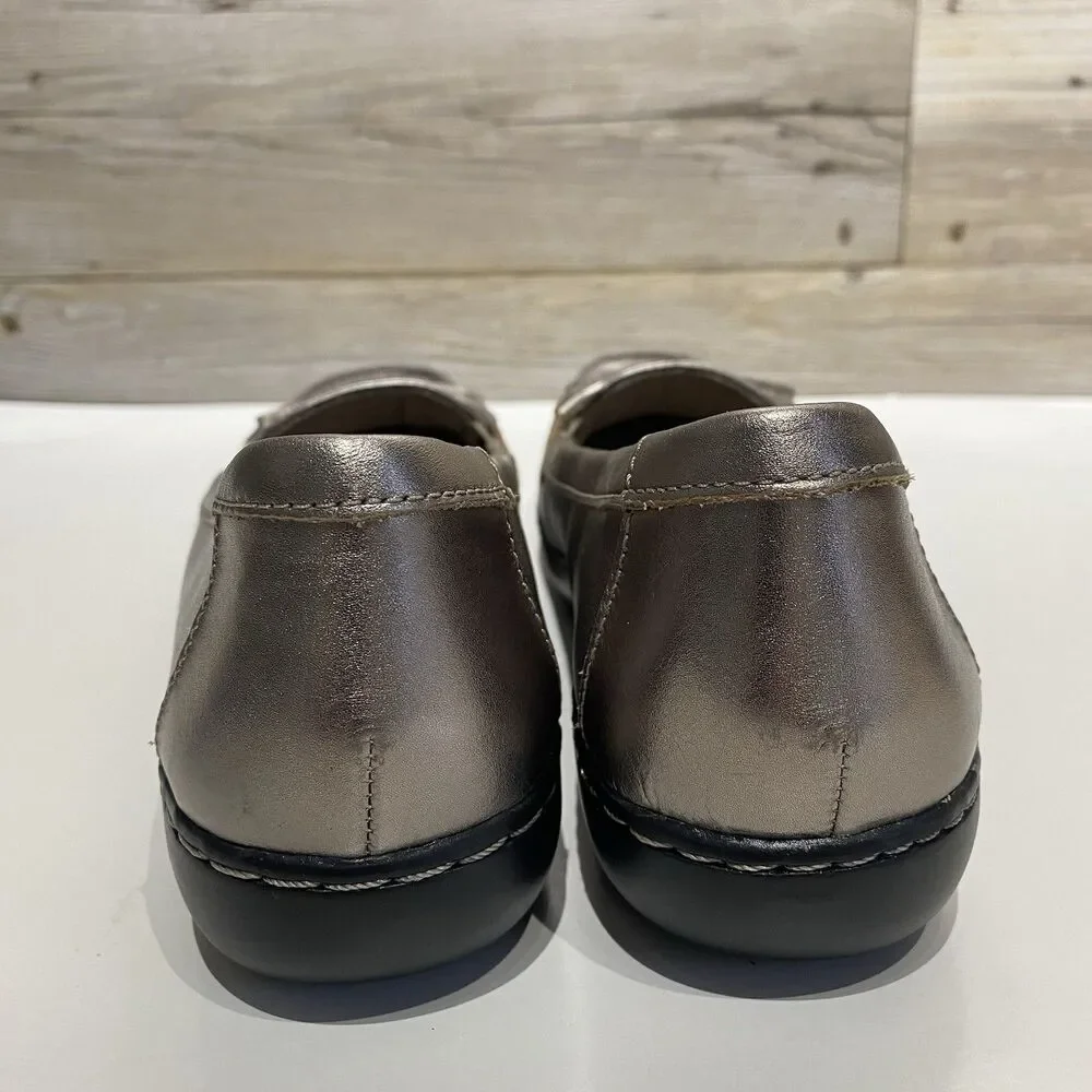 Clarks Ashland Lily Loafers Slip On Shoes Pewter Metallic Leather Women’s 11